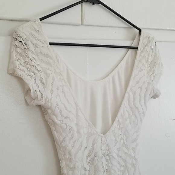 White lace bodycon mini dress - Picture 5 of 7